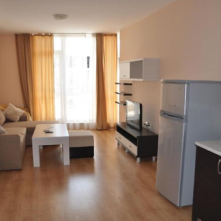 Luxor Apartments Pomorie Exterior photo